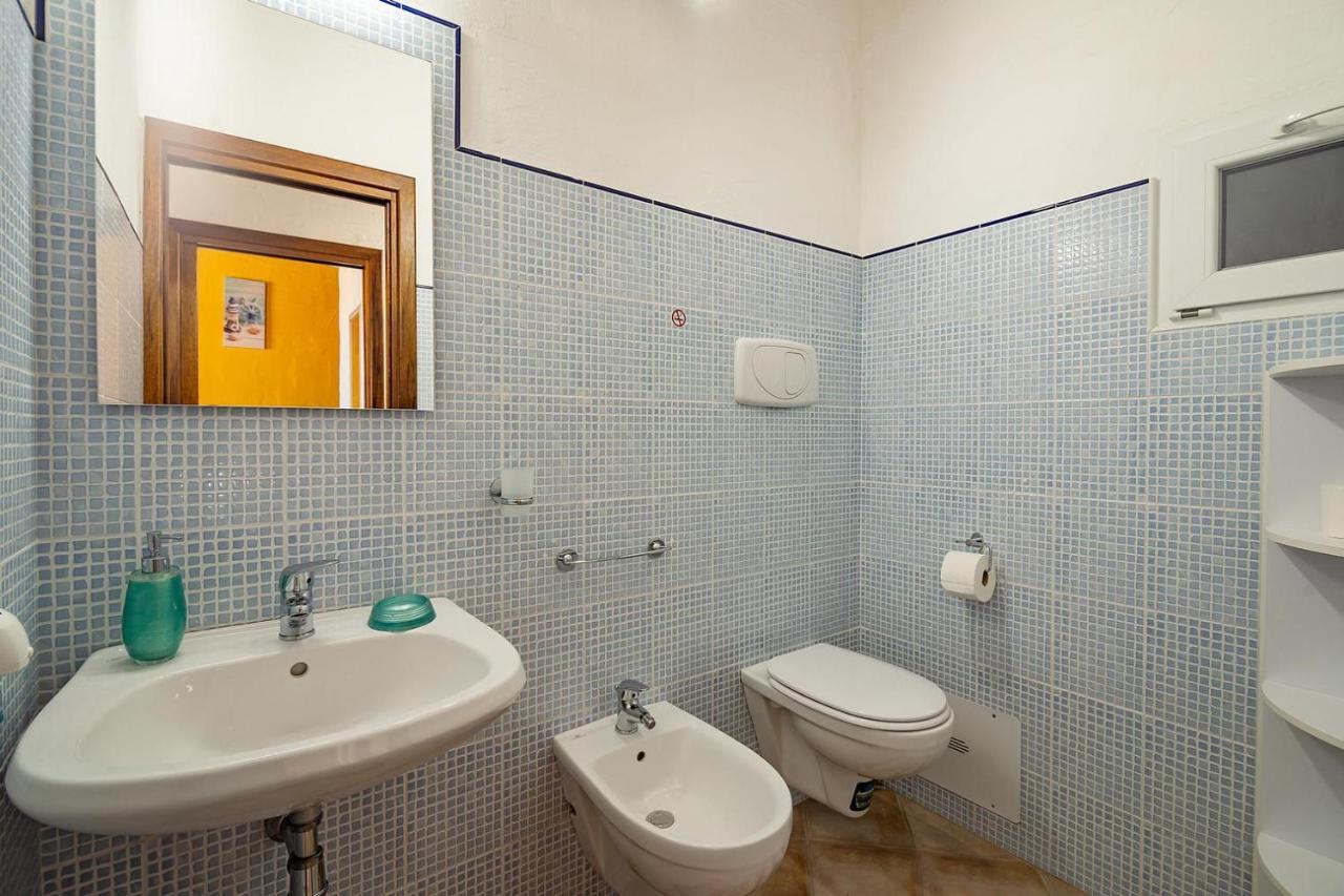 L'Estasi Tanca Piras A Bordo Piscina Con Vista Mare Villa Nebida Kültér fotó