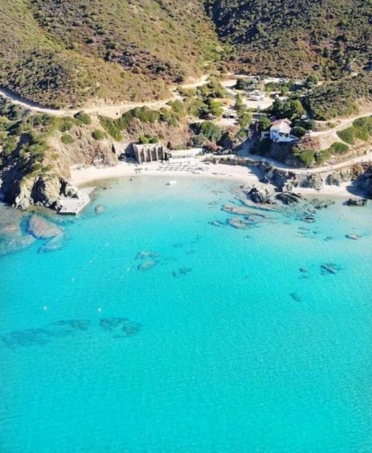 L'Estasi Tanca Piras A Bordo Piscina Con Vista Mare Villa Nebida Kültér fotó