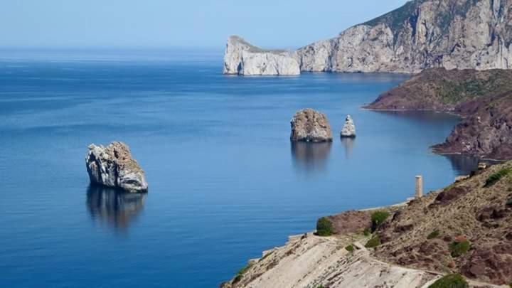 L'Estasi Tanca Piras A Bordo Piscina Con Vista Mare Villa Nebida Kültér fotó