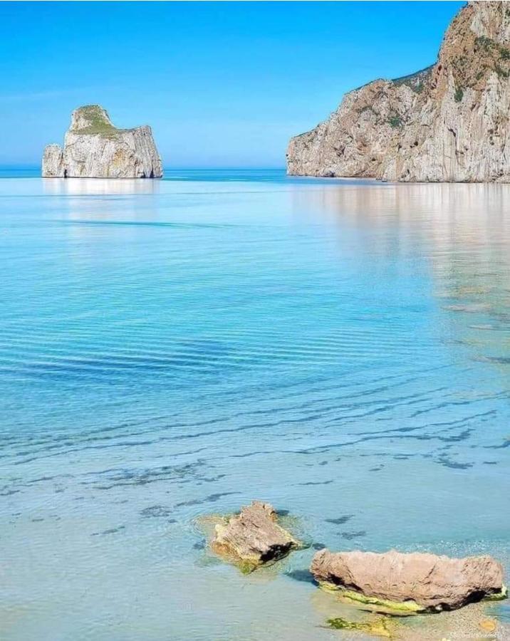 L'Estasi Tanca Piras A Bordo Piscina Con Vista Mare Villa Nebida Kültér fotó
